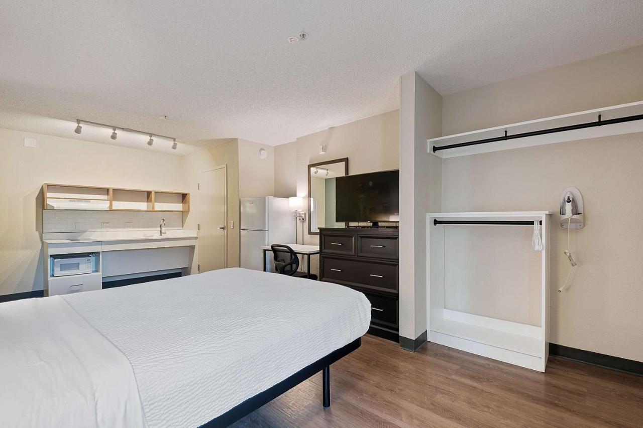 Extended Stay America Suites - Miami - Airport - Blue Lagoon מראה חיצוני תמונה