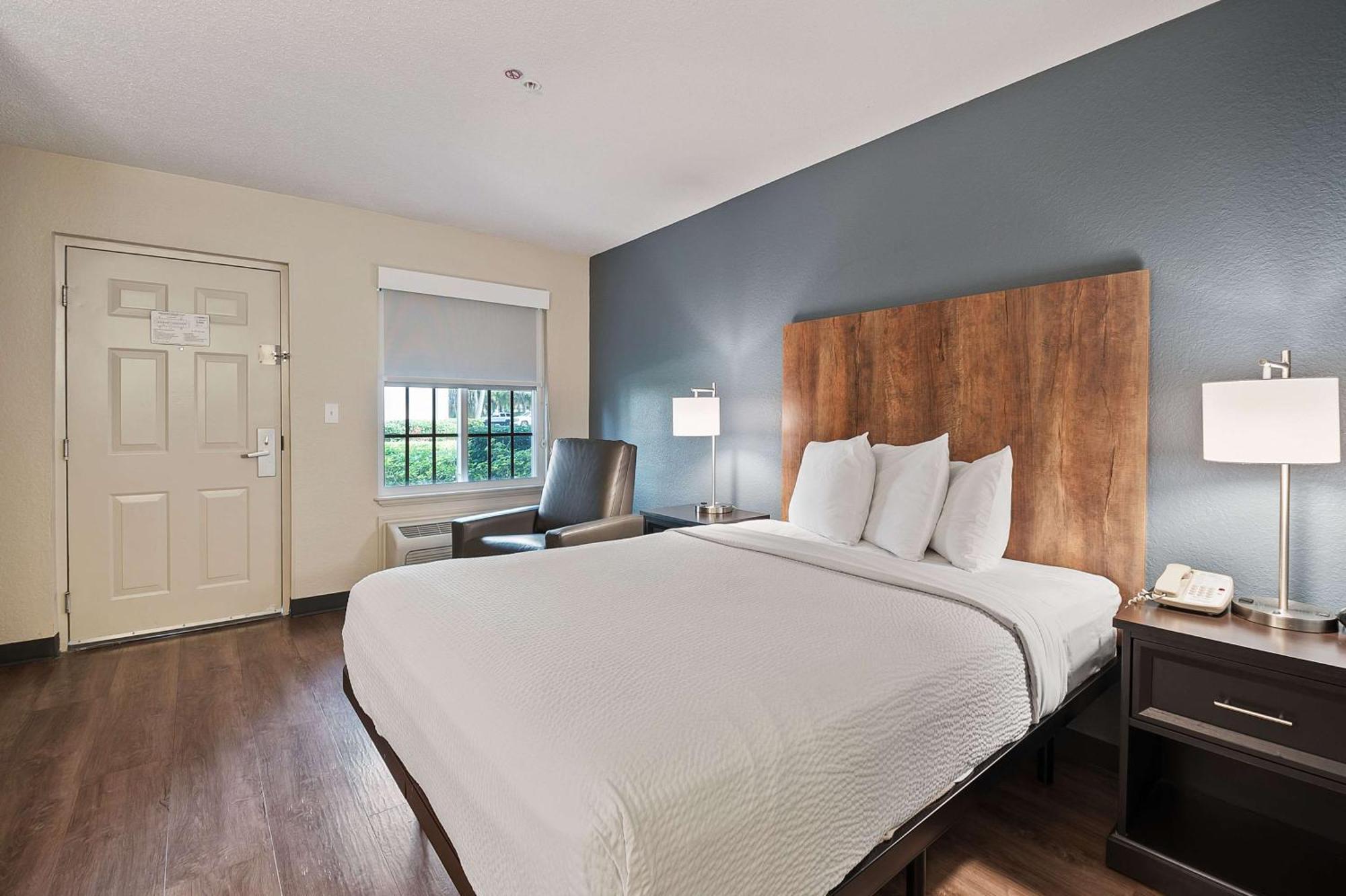 Extended Stay America Suites - Miami - Airport - Blue Lagoon מראה חיצוני תמונה