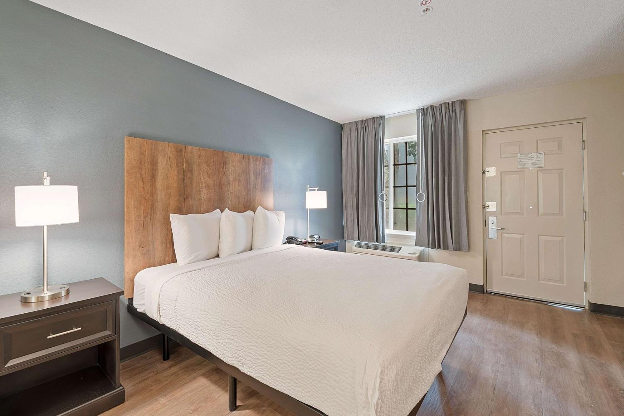 Extended Stay America Suites - Miami - Airport - Blue Lagoon מראה חיצוני תמונה