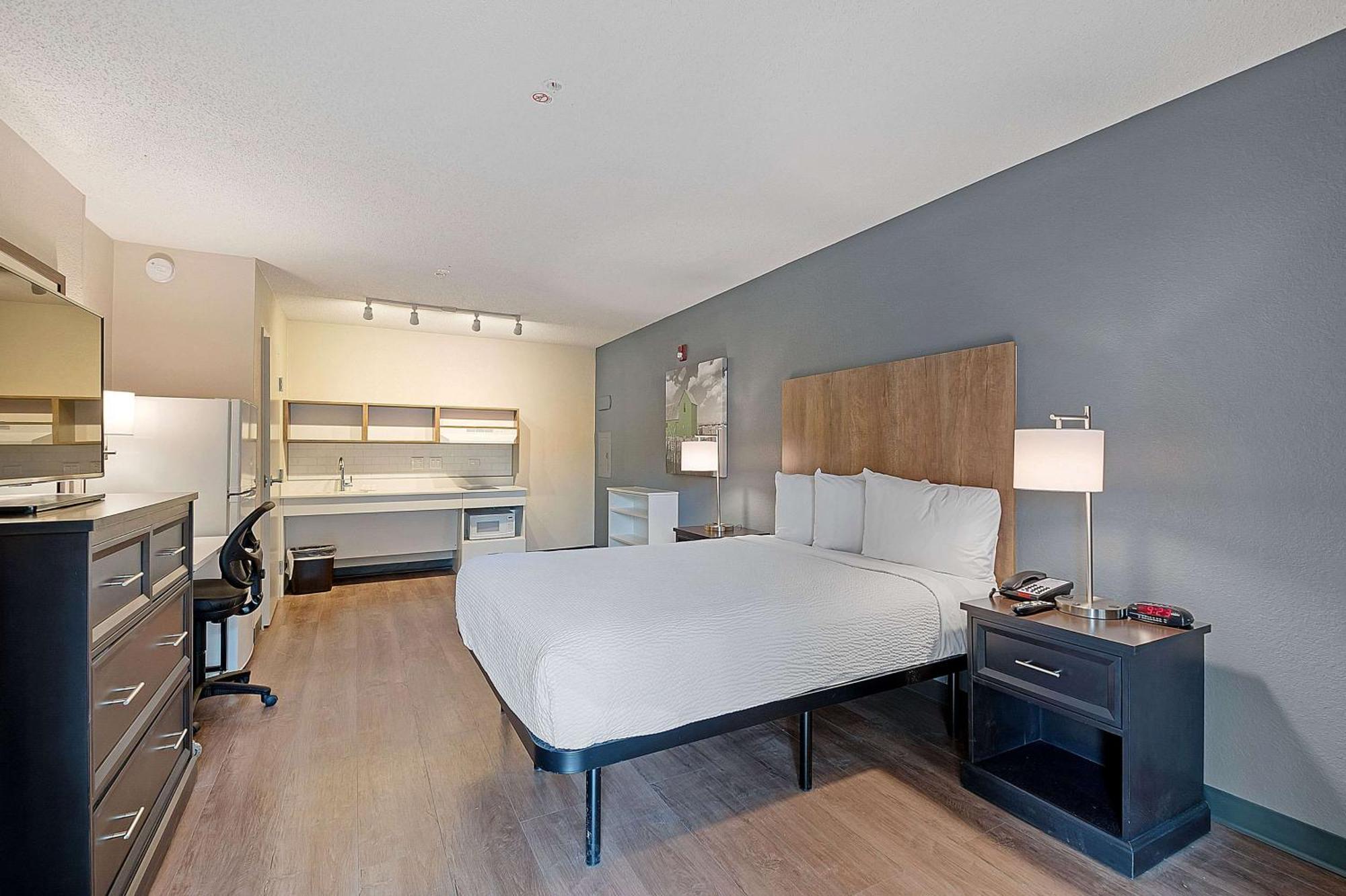 Extended Stay America Suites - Miami - Airport - Blue Lagoon מראה חיצוני תמונה