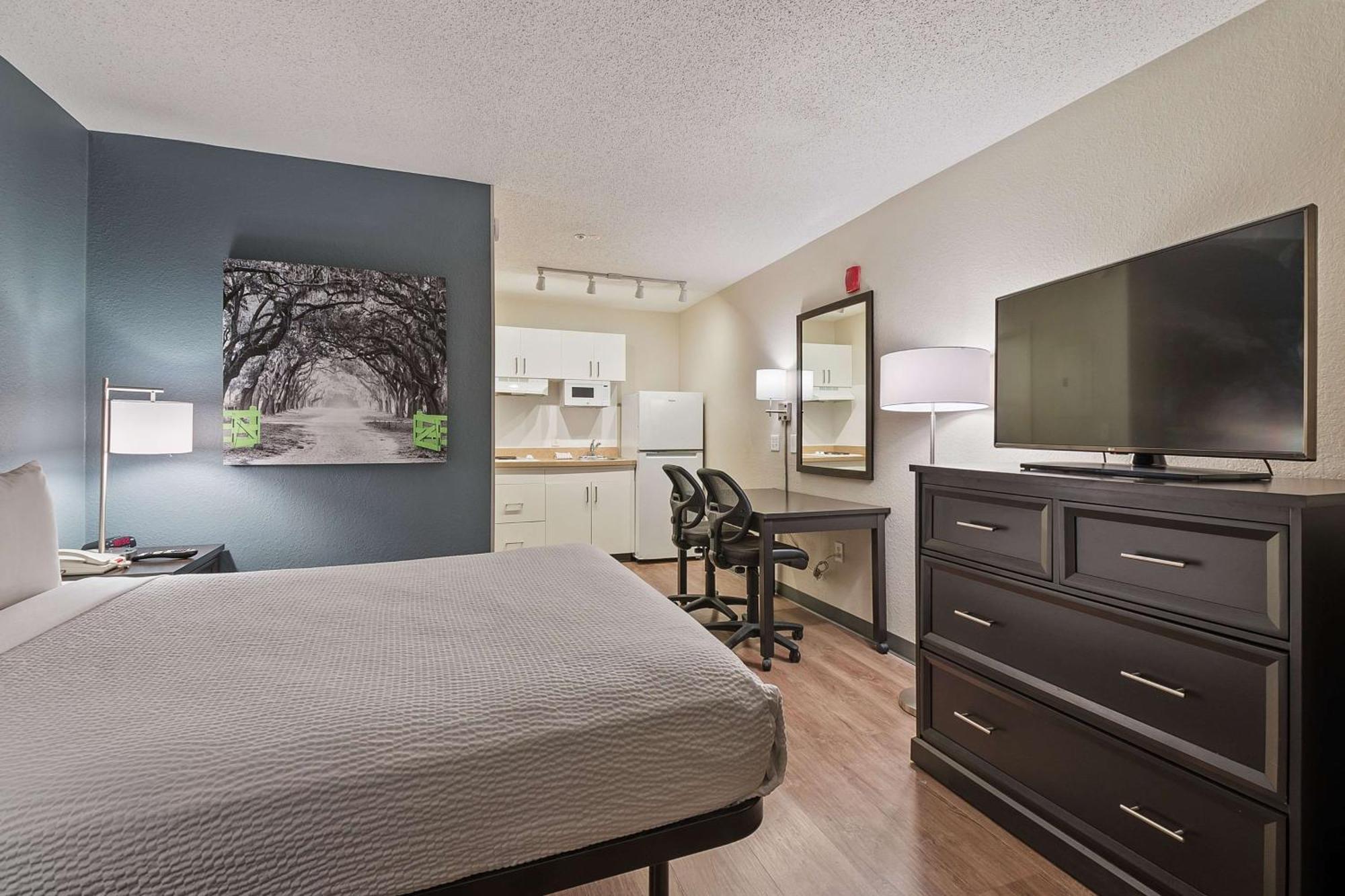 Extended Stay America Suites - Miami - Airport - Blue Lagoon מראה חיצוני תמונה